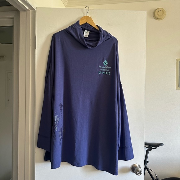 NWT Disney Parks Tiana Princess and the Frog Turtleneck Long Sleeve size 2X - Picture 2 of 9